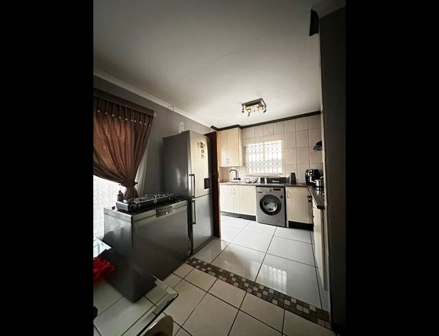 3 BEDROOM HOUSE FOR SALE IN NKWE COUNTRY ESTATE